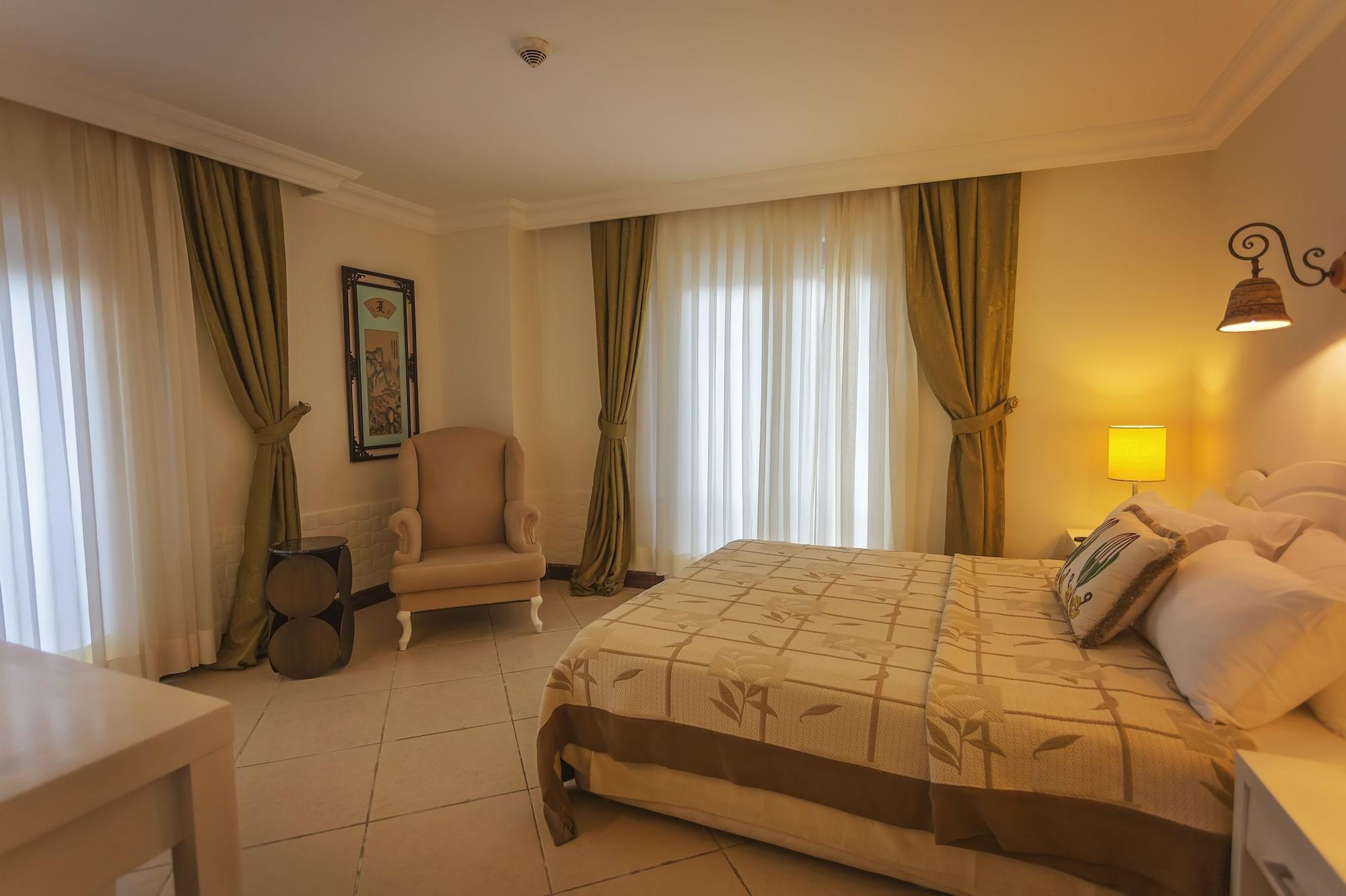 Paradise Garden Hotel 올루데니스 외부 사진