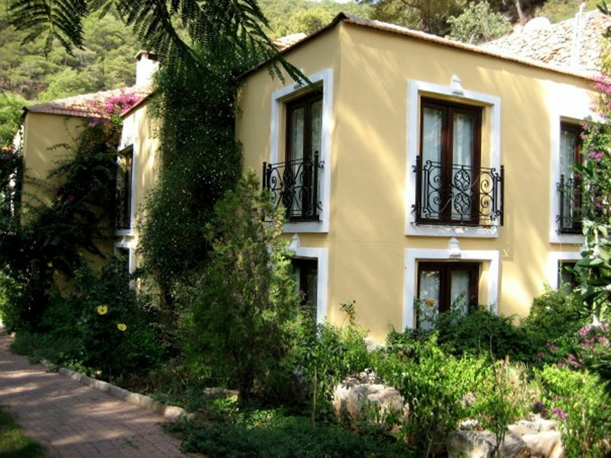 Paradise Garden Hotel 올루데니스 외부 사진